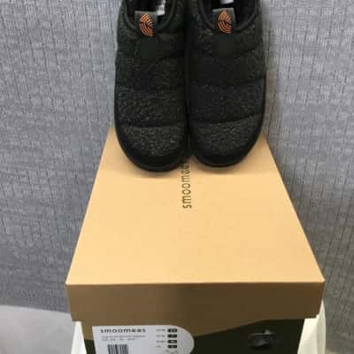 Smoomees Mens  Size 7 Loafers/Slippers Black  