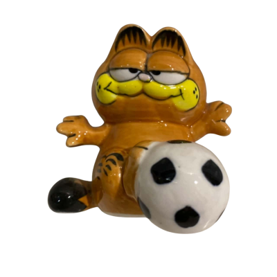 Vintage Garfield Soccer Figurine 