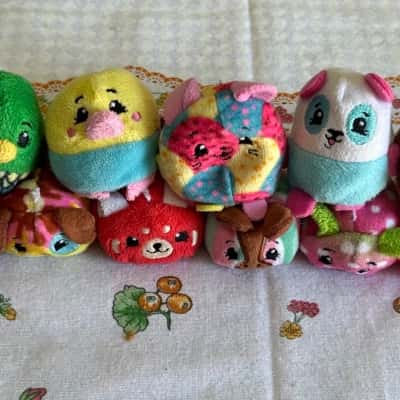 Moose Toys Pikmi Pops Lot of 15 (B22)