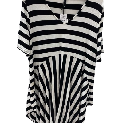 Taking Shape Womens  Size M Black  / Striped / White 