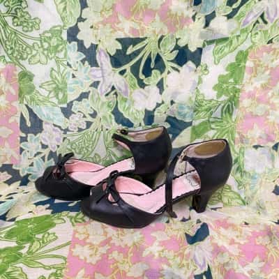 Bettie Page Shoes by Ellie