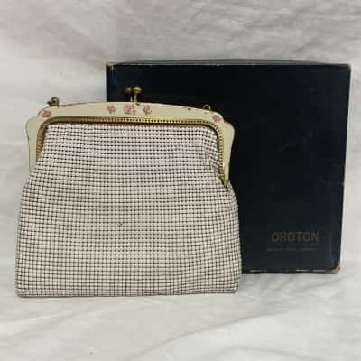 OROTON Glowmesh Clutch Off White VINTAGE