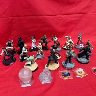 Disney Infinity 3.0 Star Wars Figure & Disc Bulk Lot (19 Pieces)
