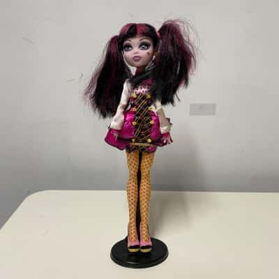 Forbitten Love Draculaura Monster high doll