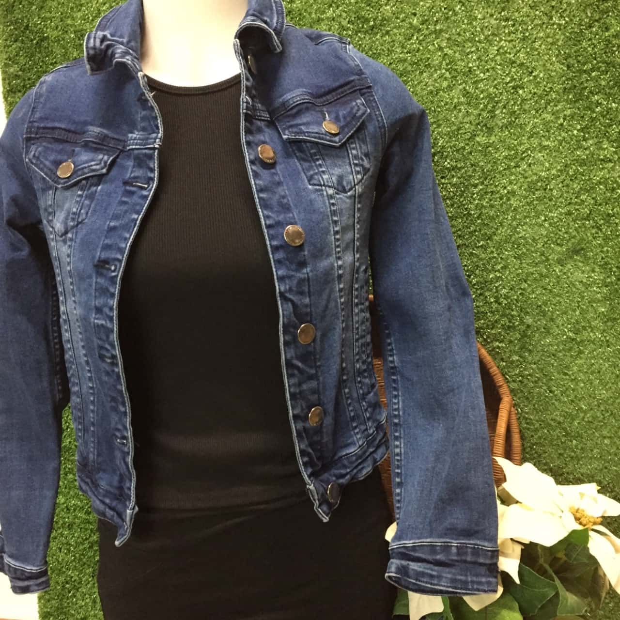 Country Denim Womens Size 8 Denim 
