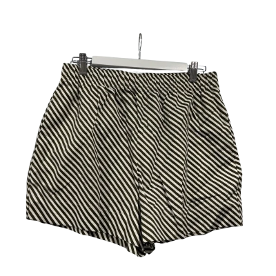  Womens  Size 10 Cargo Shorts Striped 