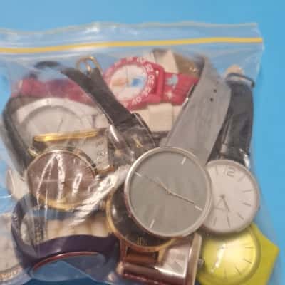   Assorted bag of watches (2W)