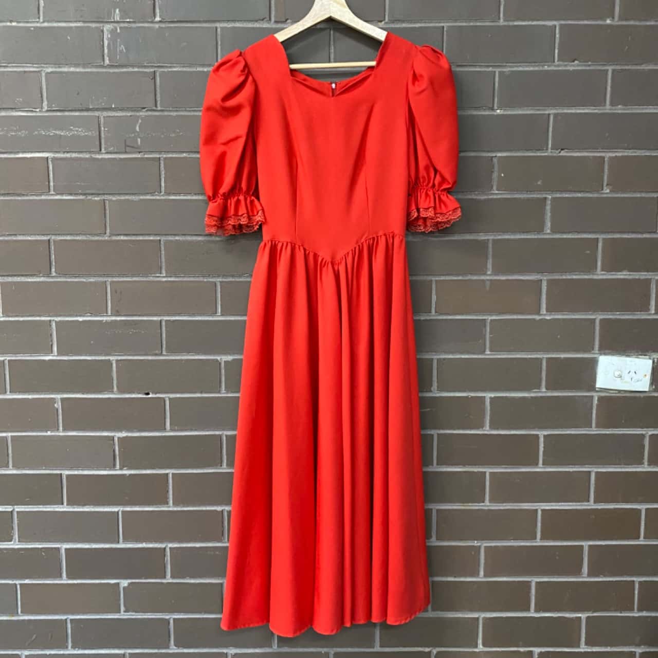 White Red A-Line Puff Sleeve Party Dress