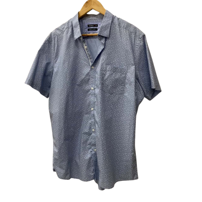 Target Mens Premium Cotton Tailored Fit Short Sleeve Shirt in Light Blue and White XL