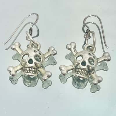Quirky 925 Skull & Cross Bones Earrings 