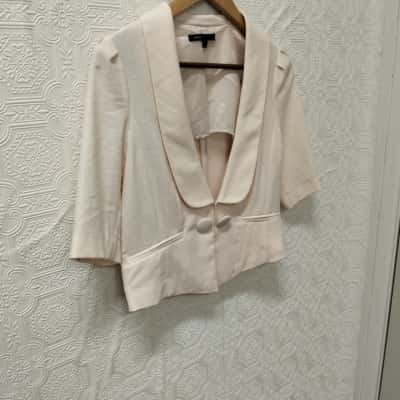 BCBG Maxazria Womens  Size 6 Cream Outerwear VGUC 