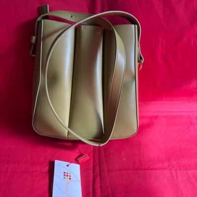 Bellezza Women’s Vertical Pleated Paneling Shoulder Bag Olive Green 
