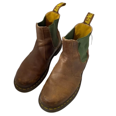 Doc Marten's - 2976 Chelsea Boots - Size 7 - Brown