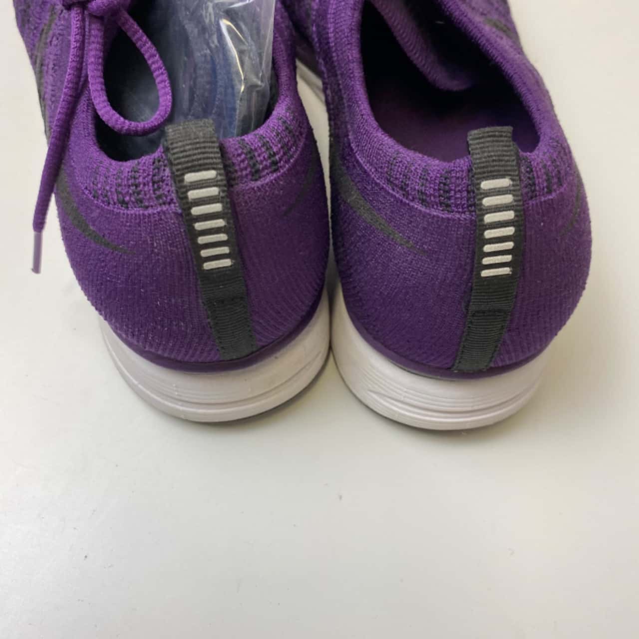 flyknit size 4