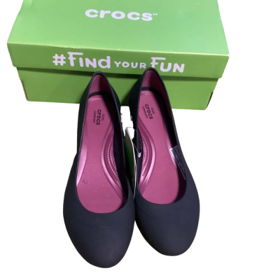 Crocs wedges BNWT Size 8 Black  