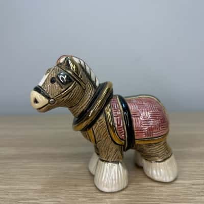Rinconada De Rosa Baby Clydsedale 1749 Ceramic with Gold Accents 