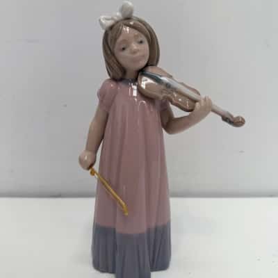 NAO by Lladro "Nina Violin" Figurine (01001034), Girl Playing Violin