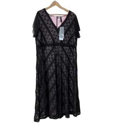 BNWT Taking Shape Womens Size 20 Cocktail Dress Black  / Pink  RRP $249.95