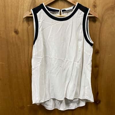 Country Road Black/Cream Sleeveless Blouse Size XS