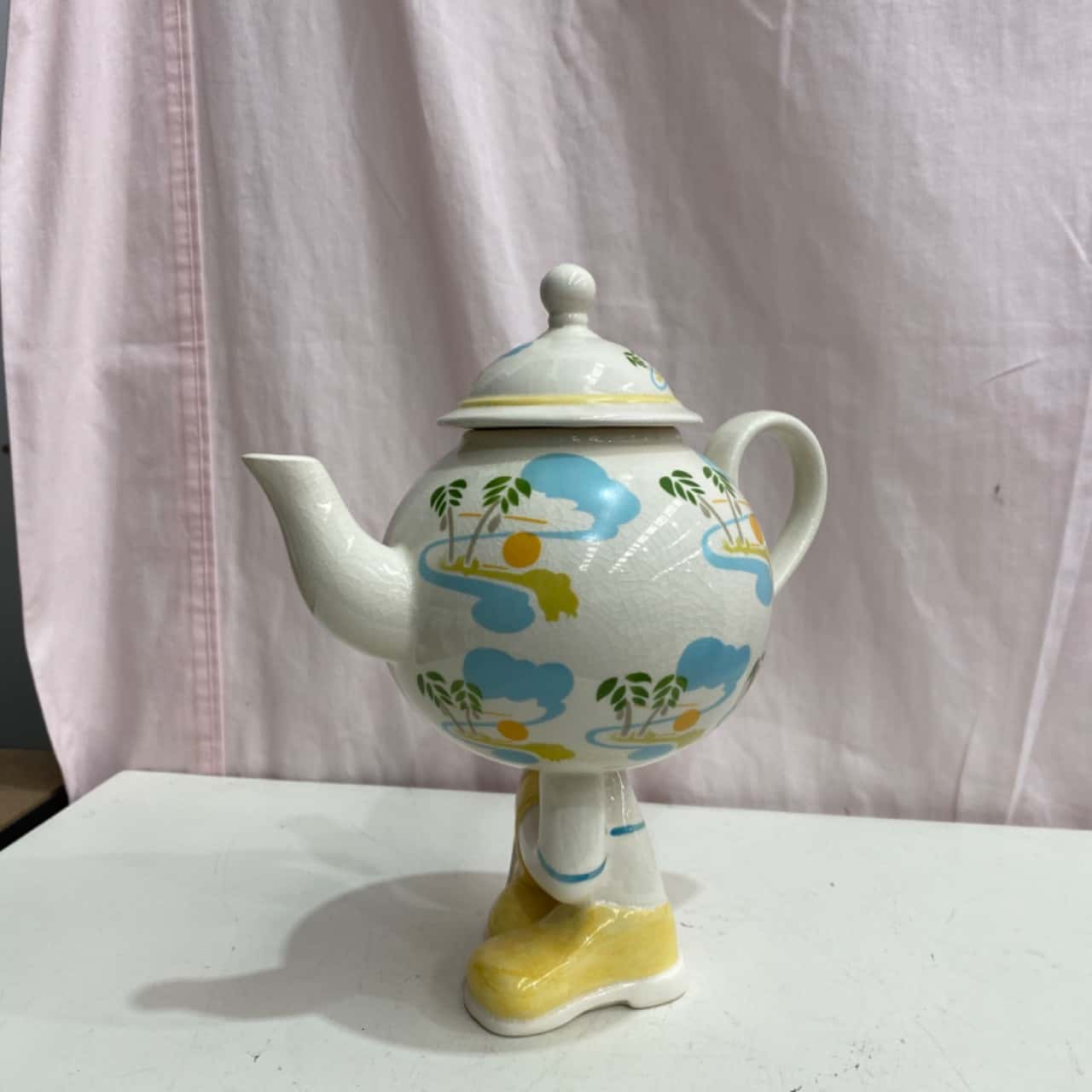 ＊Carlton ware walking Tea Pot＊ Carlton Ware English Walking Tea Pot Mary Janes Shoes Luster