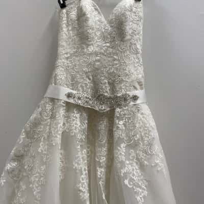 Wedding Dress White Size 14 Original Prive $1500