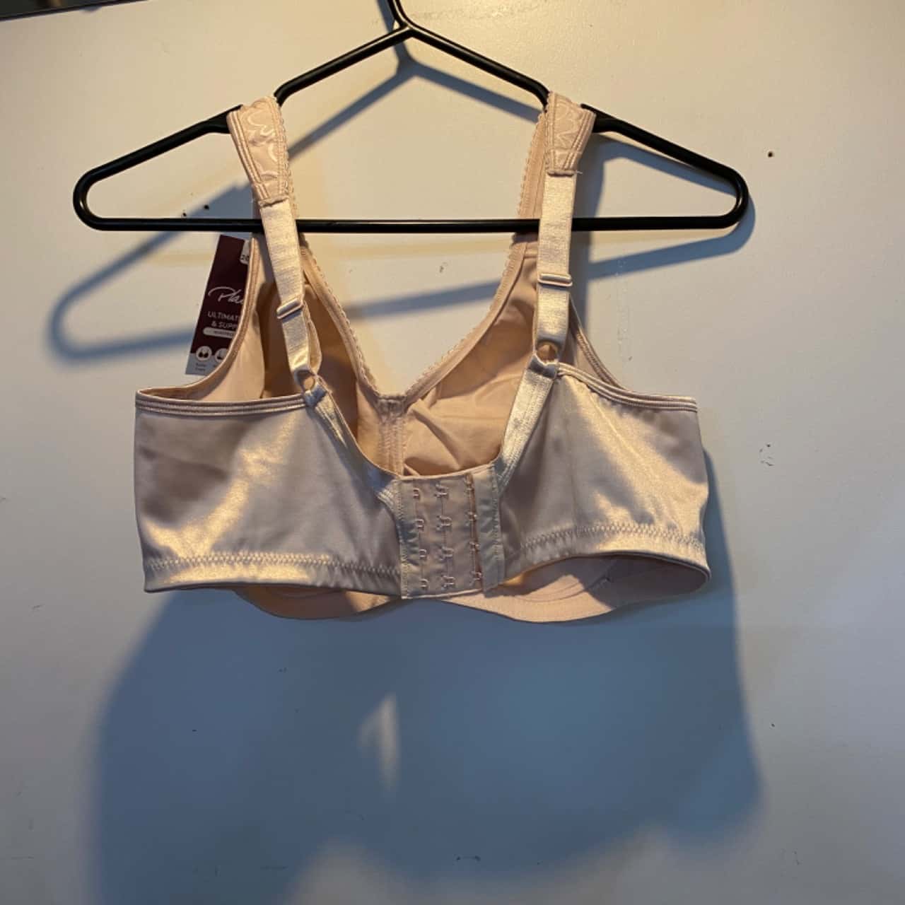 Womens Size 20DD Nude Playtex Bra RRP $59.95(s)