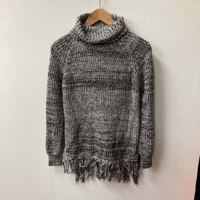 Decjuba Womens  Size S Roll Neck Jumper Pattern C