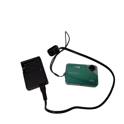 Olympus X-560WP 10.0MP Digital Camera Waterproof 3m/10ft |