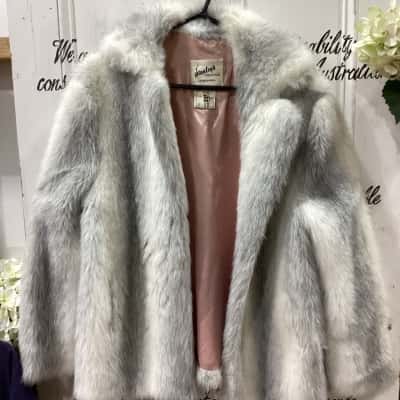  Womens  Stanley’s Creation Melbourne Faux Fur Size 18 Winter Coat Cream 