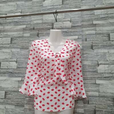 Review Womens  Size 12 3/4 Sleeve Shirt Red / White 
