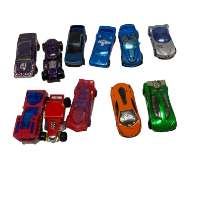 Matchbox and Hot Wheels 11 x  model car collection