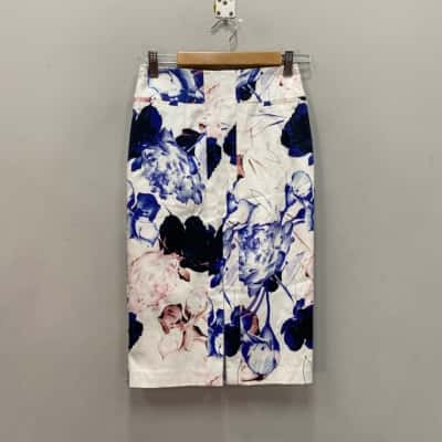 Portmans Womens  Size 6 Pencil Skirt Blue / Floral / White 
