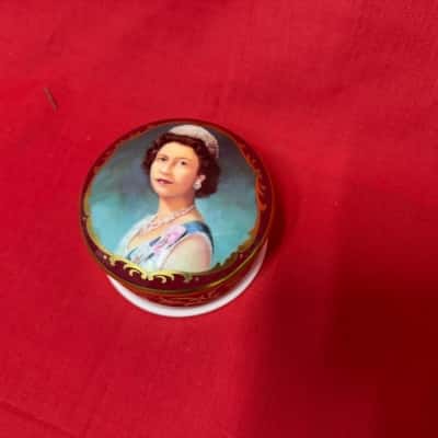 Vintage Coalport Bone China Queen Elizabeth II Golden Jubilee Trinket Box
