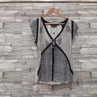 Oxford Womens  Size 10 Short Sleeve Top Black  / Other / Pattern / White 