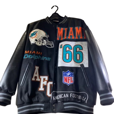  Mens  Size M NFL Miami 66