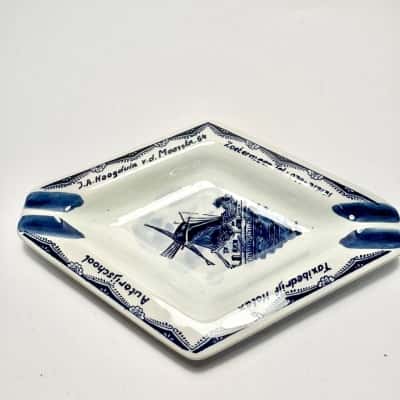 Vtg. Hand-painted Dutch Delft Blue Ceramic Ashtray 