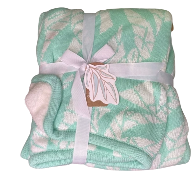 Playgro reversible cot blanket 