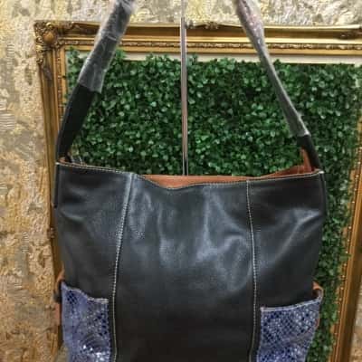 Etiquette Womens Handbag Black  / Blue 