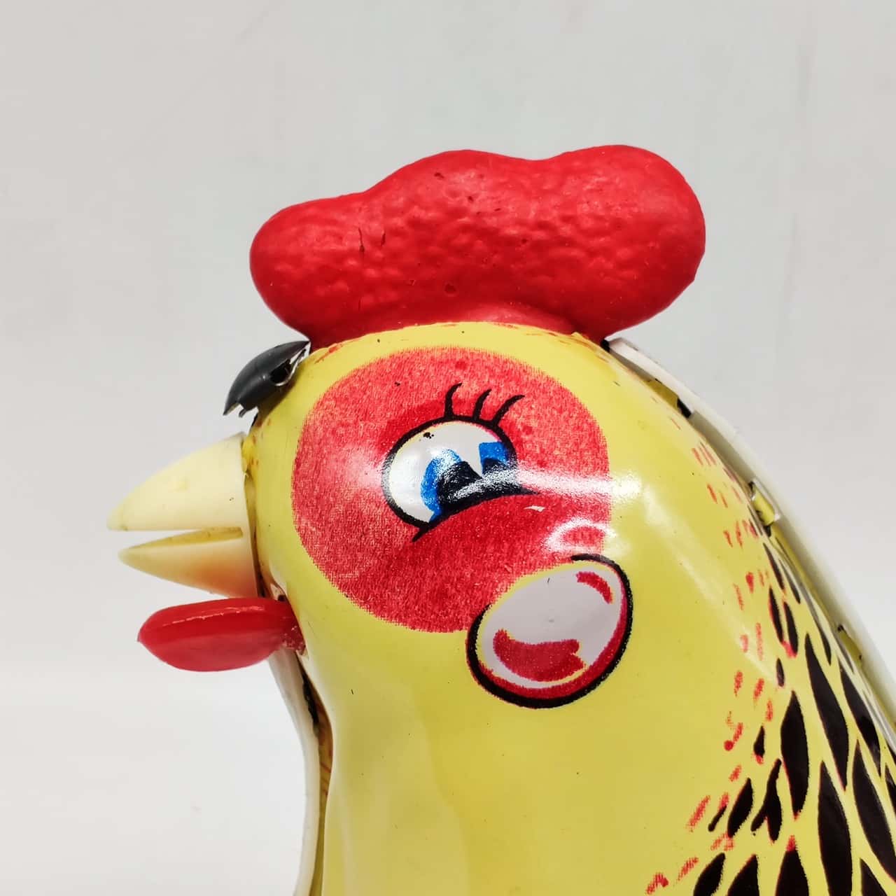 Vintage Toy Hen Laying Eggs For Display Or Spares/Repairs Only