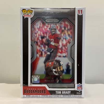 FUNKO POP! Trading Cards 11 Tampa Bay Buccaneers Tom Brady Figure and Display Case