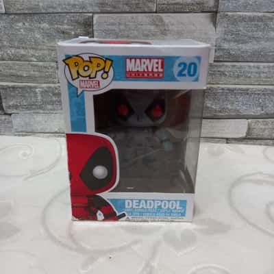 pop vinyl deadpool #20 marvel universe  