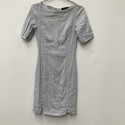 Saba Womens  Size 6 Blue / White lined dress