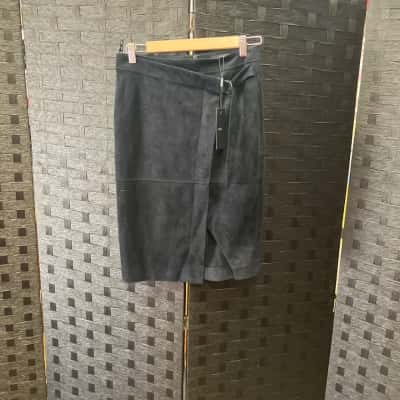 Saba Womens  Size 8 Black  Skirt
