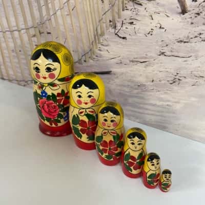 Set of 6 Babushka Dolls
