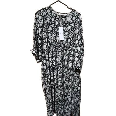 BNWT Kinde The Label size M/L dress