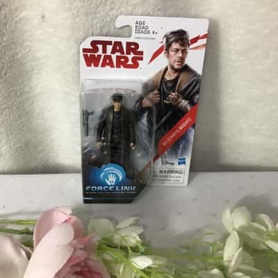 Star Wars DJ (Canto Bight) Force Link Figure (new)