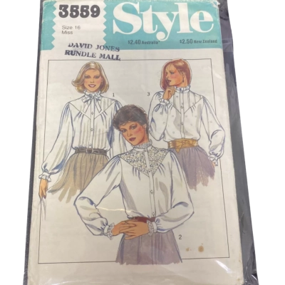Vintage Sewing Pattern: Style 3559