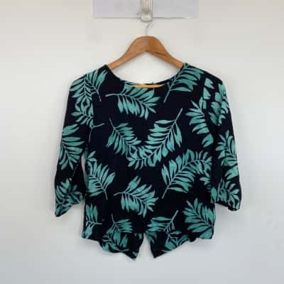 Sugarhill Black Green Grand Palm Batik Print Top  Size 8 