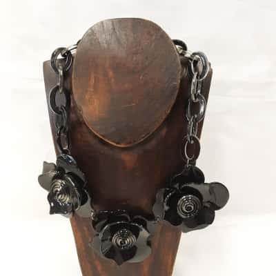 Lovisa Bohemian style chunky statement necklace featuring large black coloured acrylic roses