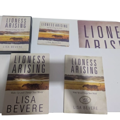 Lioness Arising: Wake Up and Change Your World